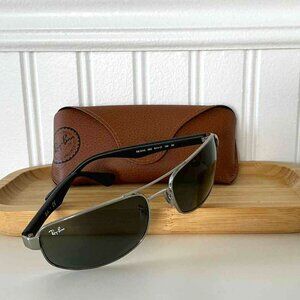 Ray-Ban 3445 Polarized men sunglasses with case (bran new lenses, see below)